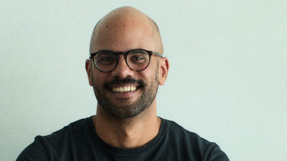 Kauê Lopes dos Santos analisa a precariedade e a modernidade 