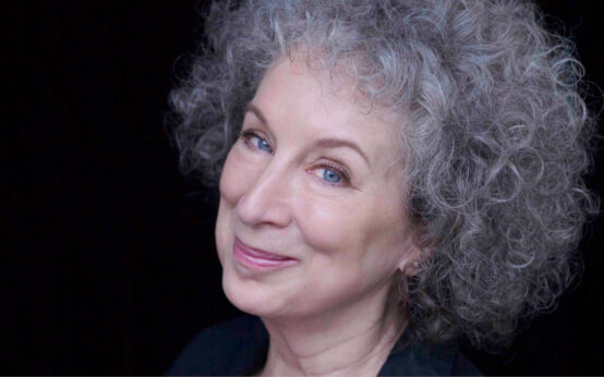 Margaret Atwood: questão incendiária do ódio às mulheres e LGBTQs